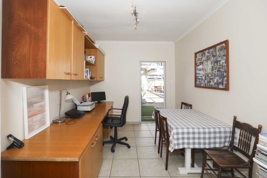 4 Bedroom Property for Sale in Claremont Western Cape